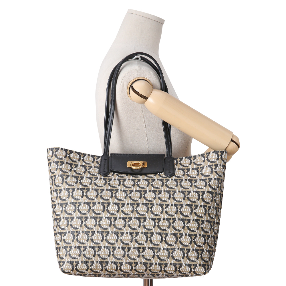 FERRAGAMO(USED)페레가모 간치니 샌드 토트백